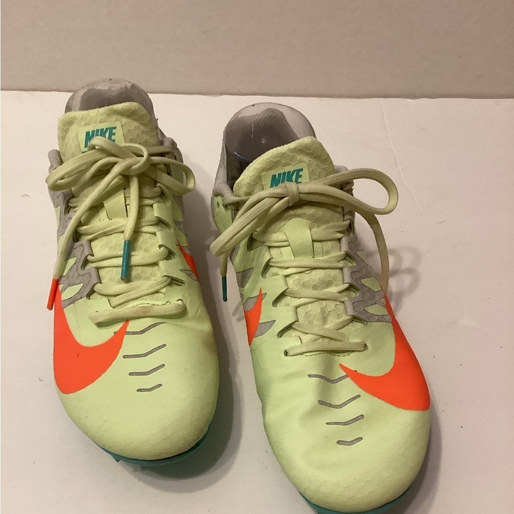 Nike Racing Line Green Size 7